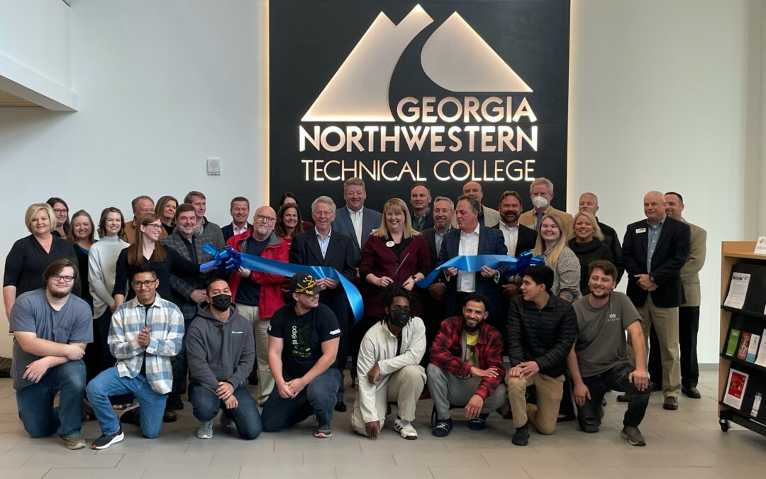 FCEF and Partners Host Ribbon Cutting for Installer Course